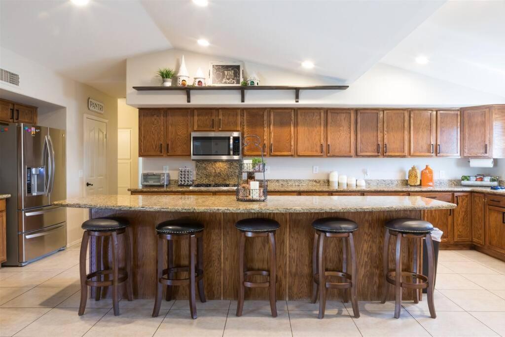 Private Paradise With Pool Heater, Spa, Billiards Avondale Exterior foto