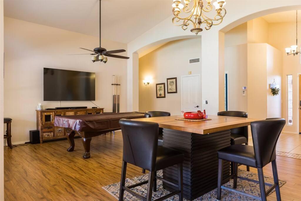 Private Paradise With Pool Heater, Spa, Billiards Avondale Exterior foto